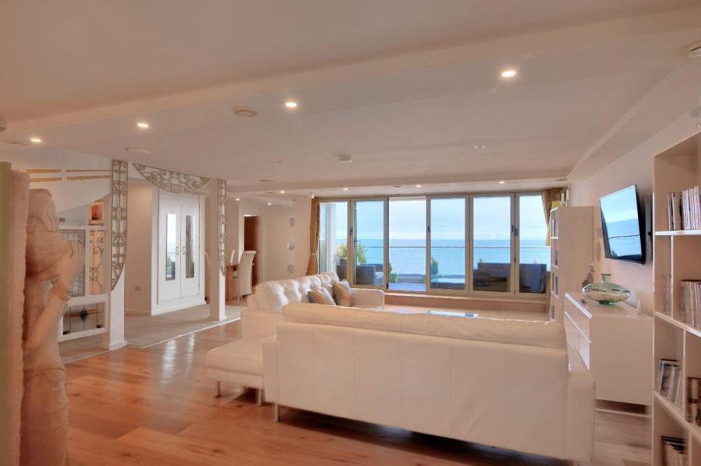 Largigi Offering Two Amazing Panoramic Sea Front Apartments Lyme Regis Luaran gambar