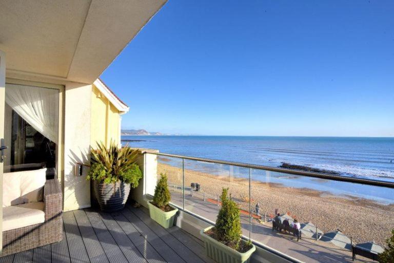 Largigi Offering Two Amazing Panoramic Sea Front Apartments Lyme Regis Luaran gambar